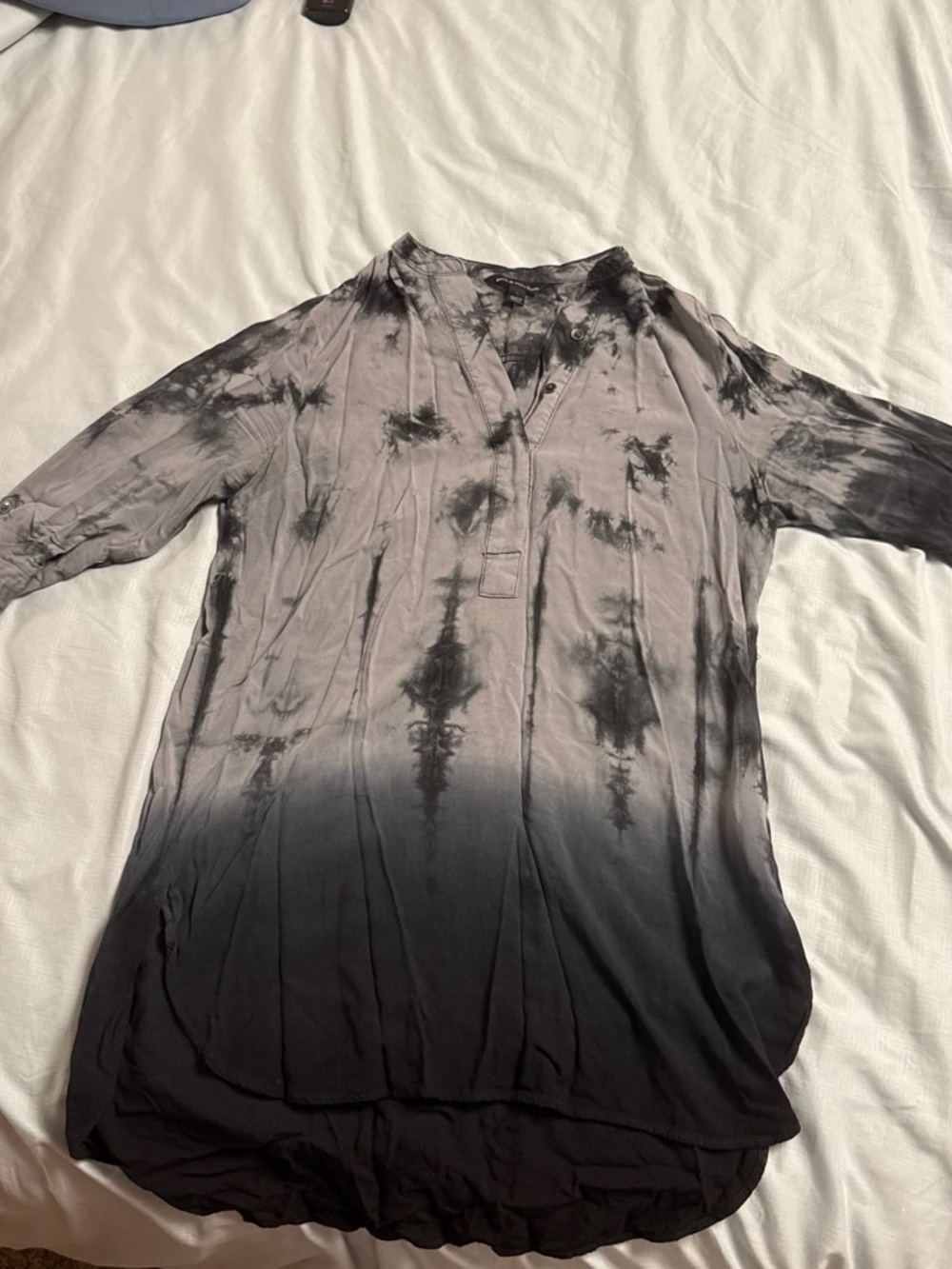 Rock & Republic Black and Gray Tie-Dye Button Front Top